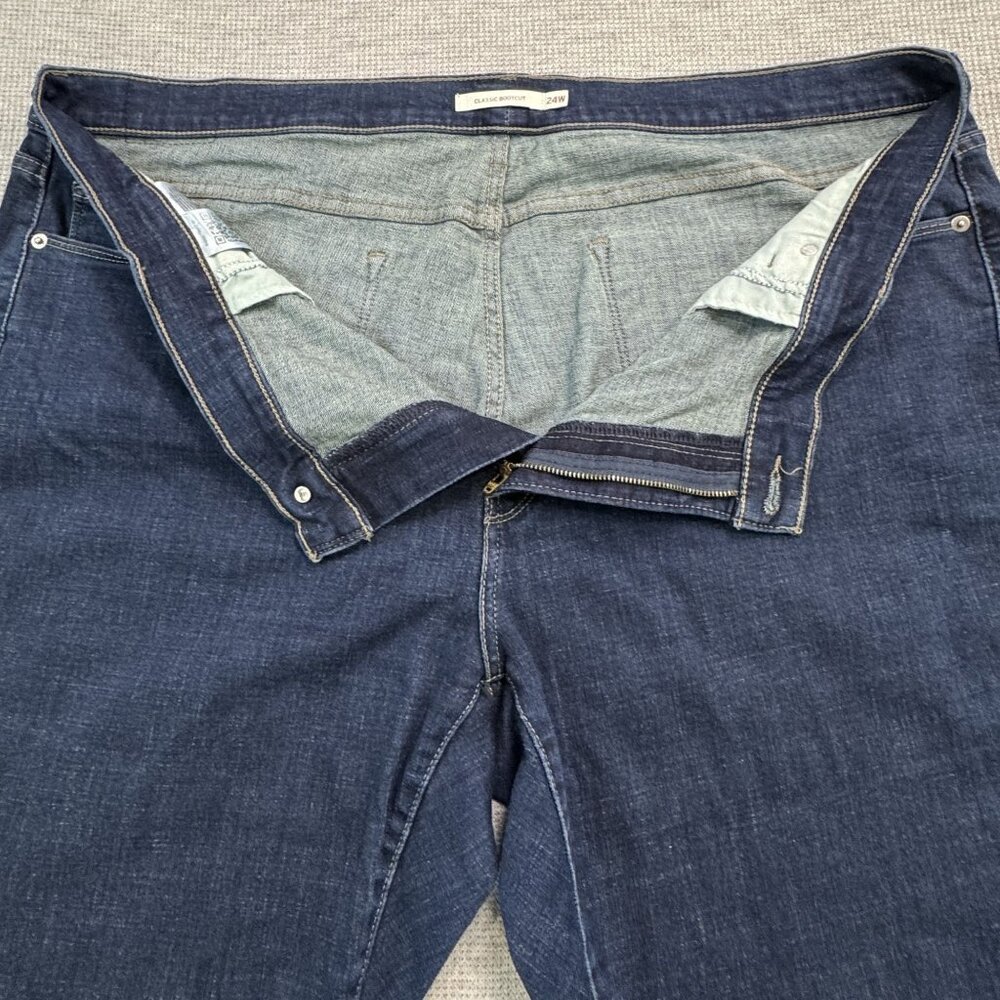 Levi Strauss Womens Classic Bootcut Jeans Size 24W Mid-Rise Dark Wash Denim - Picture 5 of 16